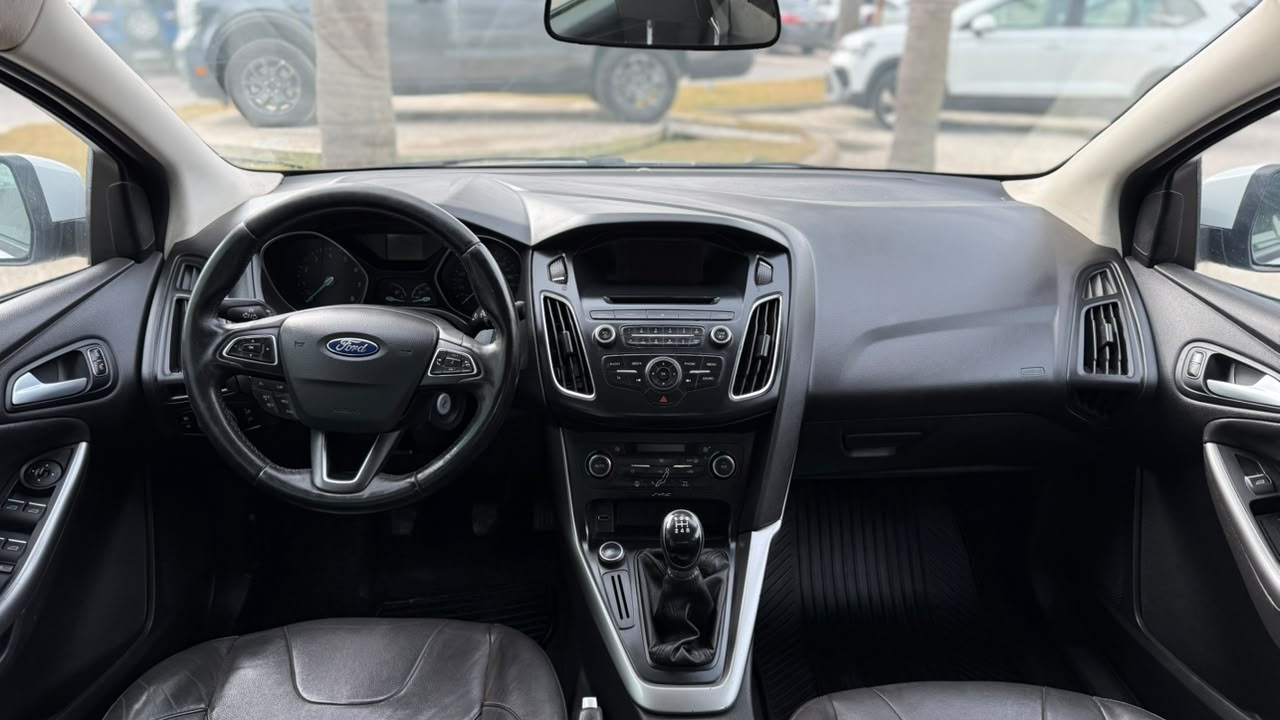 FORD - FOCUS   SE 2.0  4P  - MANUAL  - 2016